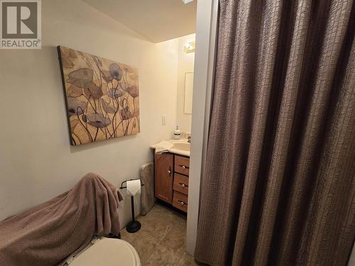 955 Gillett Street, Prince George, BC - Indoor Photo Showing Bathroom