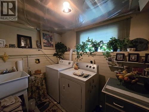 955 Gillett Street, Prince George, BC - Indoor Photo Showing Laundry Room