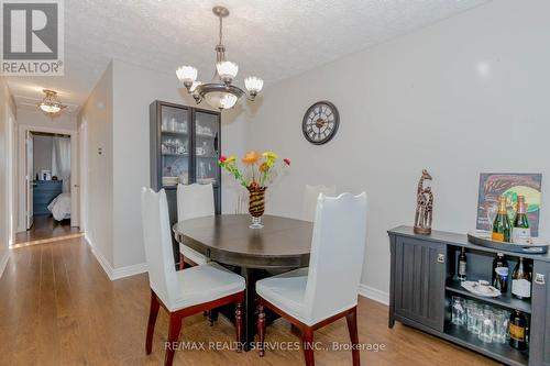 7746 Jubilee Drive, Niagara Falls, ON - Indoor Photo Showing Dining Room