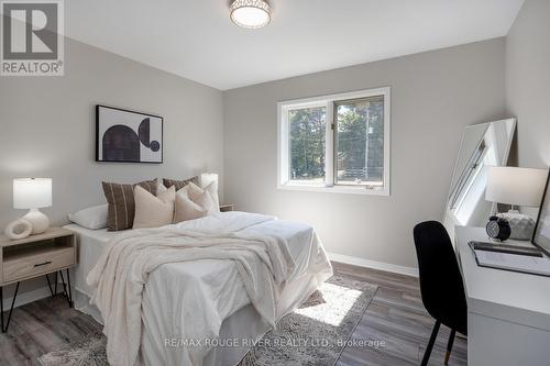 4761 Mckee Road, Scugog, ON - Indoor Photo Showing Bedroom