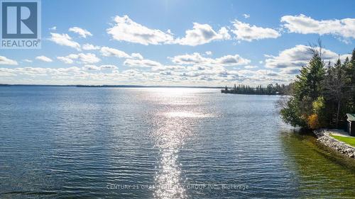 20 Camelot Place, Kawartha Lakes, ON - Outdoor With Body Of Water With View