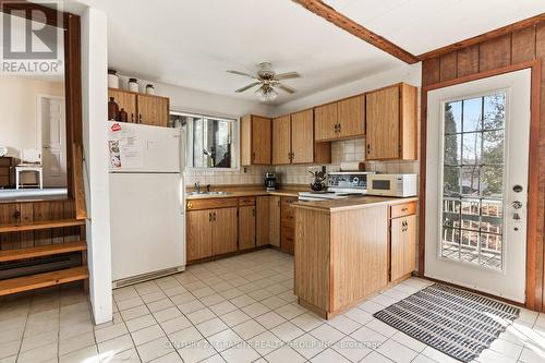 20 Camelot Place, Kawartha Lakes, ON - Indoor Photo Showing Kitchen