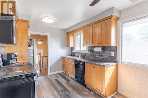 613 Christopher Road, Peterborough (Ashburnham), ON - Indoor Photo Showing Kitchen