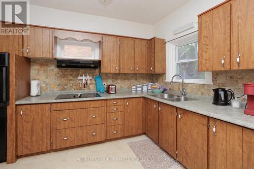 22 St Lawrence Street, Kawartha Lakes (Lindsay), ON - Indoor Photo Showing Kitchen With Double Sink