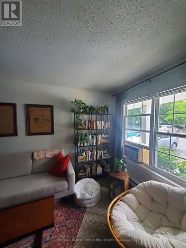 B 104 - 182 D'Arcy Street, Cobourg, ON - Indoor Photo Showing Living Room