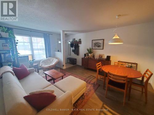 B 104 - 182 D'Arcy Street, Cobourg, ON - Indoor Photo Showing Living Room