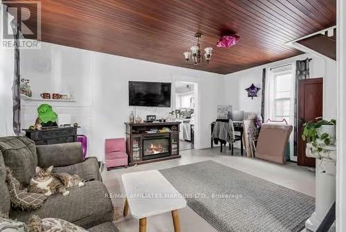 316 Mcconnell Avenue, Cornwall, ON - Indoor Photo Showing Living Room With Fireplace