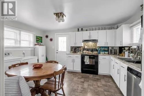 316 Mcconnell Avenue, Cornwall, ON - Indoor Photo Showing Kitchen With Double Sink