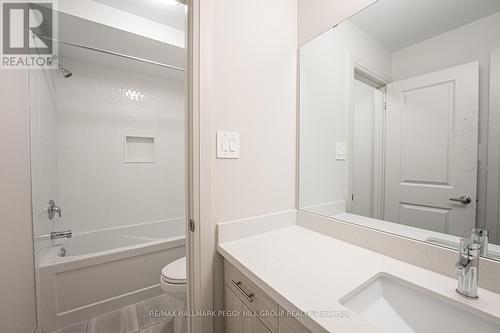 11 Amsterdam Drive, Barrie, ON - Indoor Photo Showing Bathroom