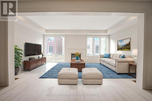 11 Amsterdam Drive, Barrie, ON - Indoor Photo Showing Living Room With Fireplace