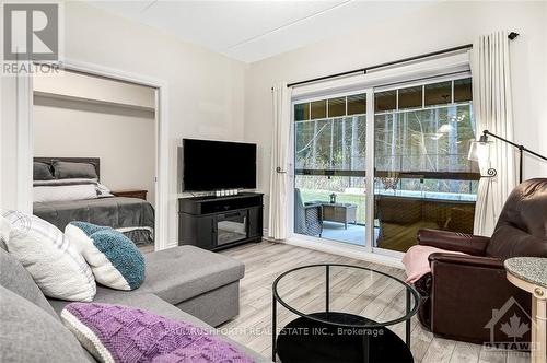 305 - 91 St Moritz Trail, Russell, ON - Indoor Photo Showing Living Room With Fireplace