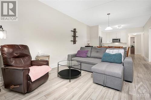 91 St Moritz Trail Unit#305, Embrun, ON - Indoor Photo Showing Living Room