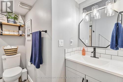 146 Byron Avenue, Thames Centre (Dorchester), ON - Indoor Photo Showing Bathroom