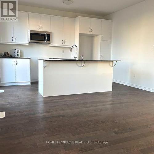 27 Forestwalk Street, Kitchener, ON - Indoor Photo Showing Kitchen