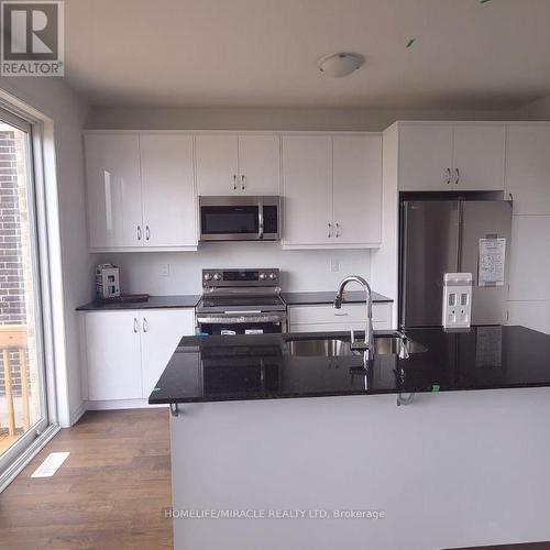 27 Forestwalk Street, Kitchener, ON - Indoor Photo Showing Kitchen