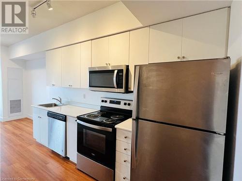 1 Wellington Street Unit# 602, Brantford, ON - Indoor Photo Showing Kitchen