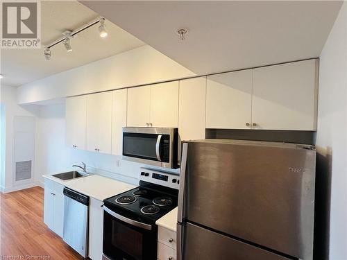 1 Wellington Street Unit# 602, Brantford, ON - Indoor Photo Showing Kitchen