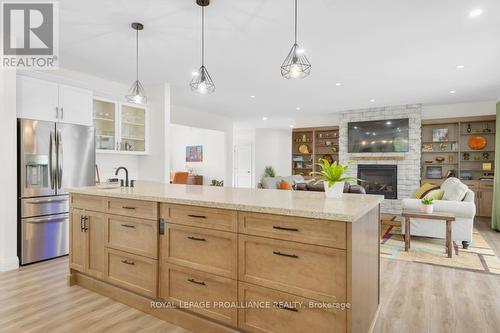 86 Sunrise Drive, Prince Edward County (Ameliasburgh), ON - Indoor Photo Showing Kitchen With Upgraded Kitchen