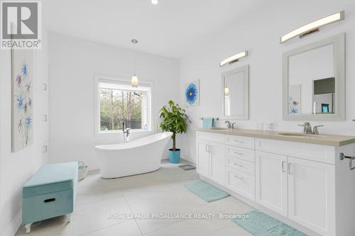 86 Sunrise Drive, Prince Edward County (Ameliasburgh), ON - Indoor Photo Showing Bathroom