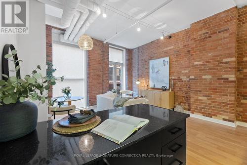 203 - 81A Front Street E, Toronto, ON - Indoor