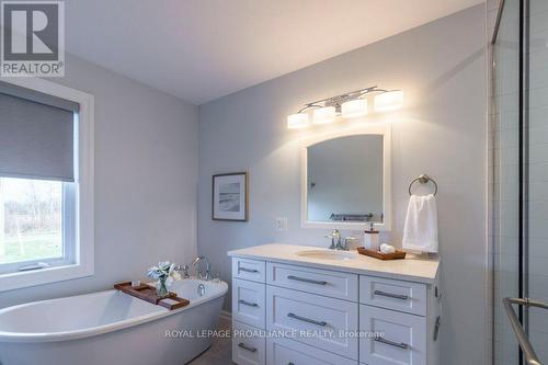 1647 Lakeside Drive, Prince Edward County (Ameliasburgh), ON - Indoor Photo Showing Bathroom