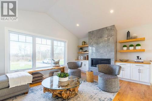 1647 Lakeside Drive, Prince Edward County (Ameliasburgh), ON - Indoor