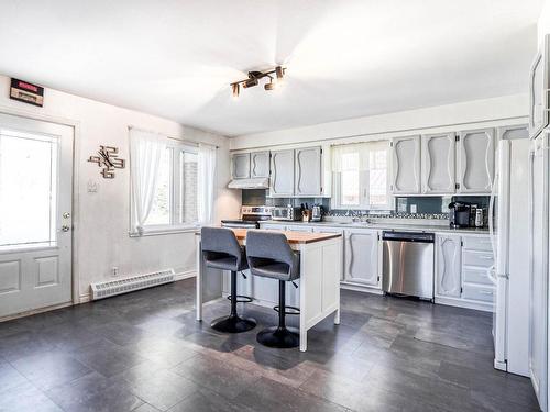 Kitchen - 51 2E Rue Pin, Sainte-Marcelline-De-Kildare, QC - Indoor Photo Showing Kitchen