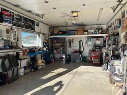 Garage - 