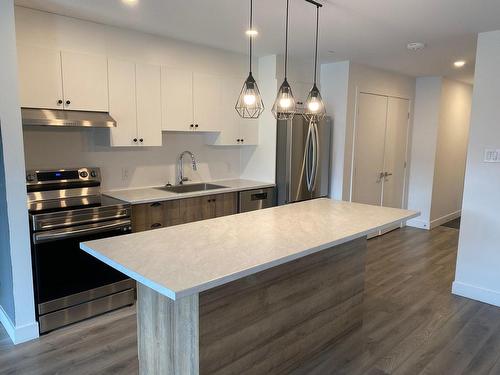 Kitchen - 405-92 Rue De Joliette, Bromont, QC - Indoor Photo Showing Kitchen With Upgraded Kitchen