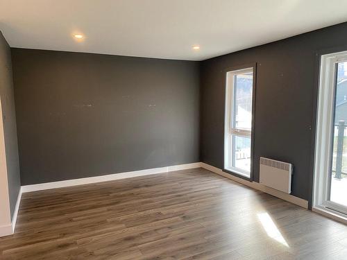 Living room - 405-92 Rue De Joliette, Bromont, QC - Indoor Photo Showing Other Room