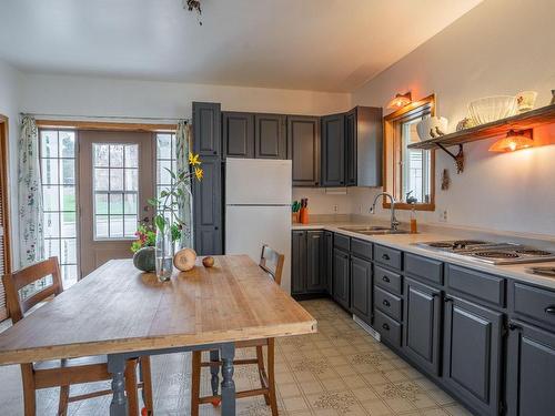 Kitchen - 312 Rue Principale, Saint-Évariste-De-Forsyth, QC - Indoor