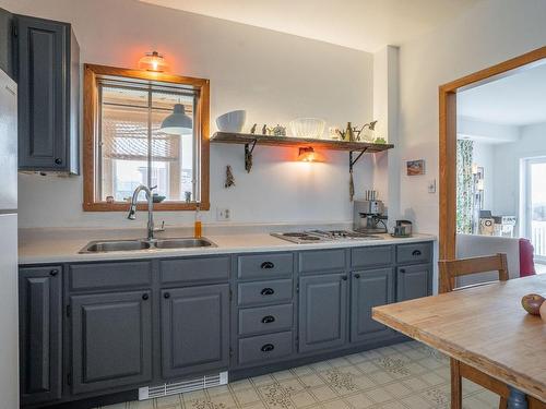 Kitchen - 312 Rue Principale, Saint-Évariste-De-Forsyth, QC - Indoor Photo Showing Kitchen With Double Sink