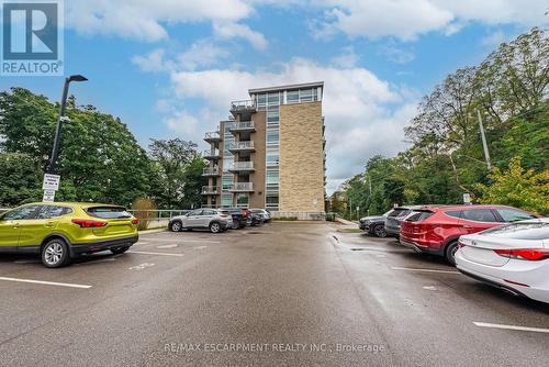 209 - 479 Charlton Avenue E, Hamilton, ON - Outdoor