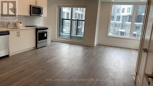 9 - 3483 Widdicombe Way, Mississauga, ON - Indoor Photo Showing Kitchen