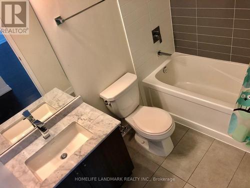 4011 Brickstone Mews, Mississauga, ON - Indoor Photo Showing Bathroom