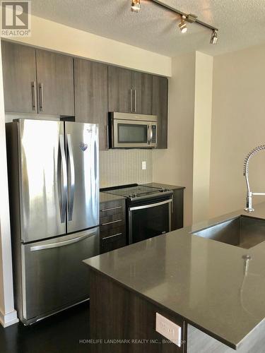 4011 Brickstone Mews, Mississauga, ON - Indoor Photo Showing Kitchen With Stainless Steel Kitchen