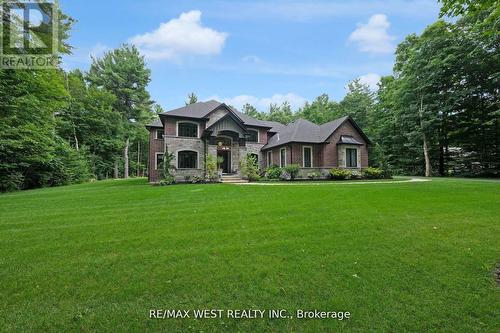 7 Loftus Road, Springwater, ON - Outdoor