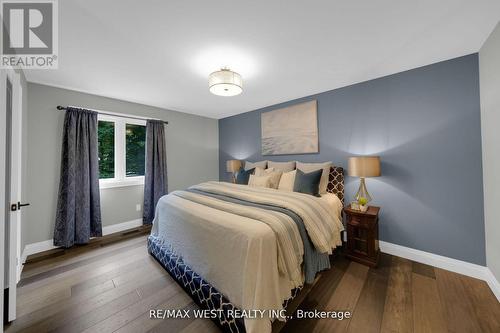 7 Loftus Road, Springwater, ON - Indoor Photo Showing Bedroom