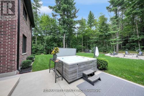 7 Loftus Road, Springwater, ON - Outdoor With Deck Patio Veranda