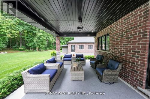 7 Loftus Road, Springwater, ON - Outdoor With Deck Patio Veranda With Exterior