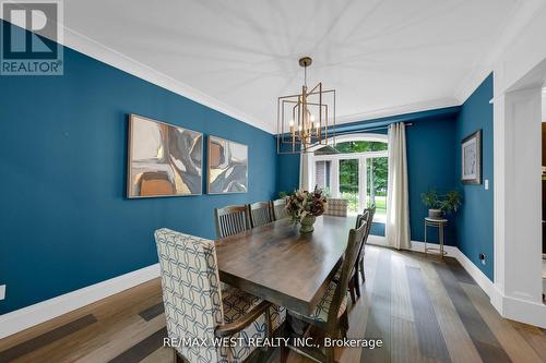 7 Loftus Road, Springwater, ON - Indoor Photo Showing Dining Room