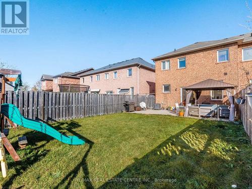 605 Courtney Valley Road E, Mississauga, ON - Outdoor With Backyard With Exterior