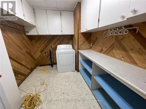 4722 Windfall Road, South Stormont, ON - Indoor Photo Showing Laundry Room