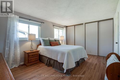 106 - 2301 Cavendish Drive, Burlington, ON - Indoor Photo Showing Bedroom