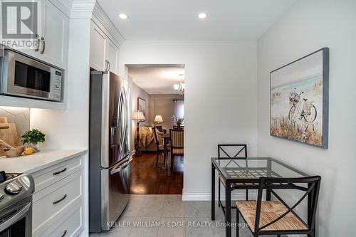 106 - 2301 Cavendish Drive, Burlington, ON - Indoor Photo Showing Kitchen