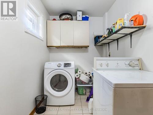 433 Silverthorne Crescent, Mississauga, ON - Indoor Photo Showing Laundry Room