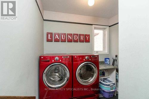 10 Forsyth Crescent, Halton Hills, ON - Indoor Photo Showing Laundry Room