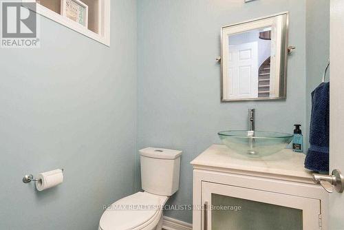 10 Forsyth Crescent, Halton Hills, ON - Indoor Photo Showing Bathroom