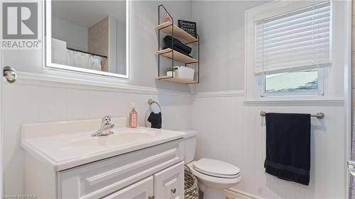 503 Norfolk Street S, Simcoe, ON - Indoor Photo Showing Bathroom