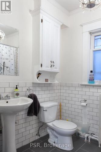 Main - 357 Roehampton Avenue, Toronto, ON - Indoor Photo Showing Bathroom